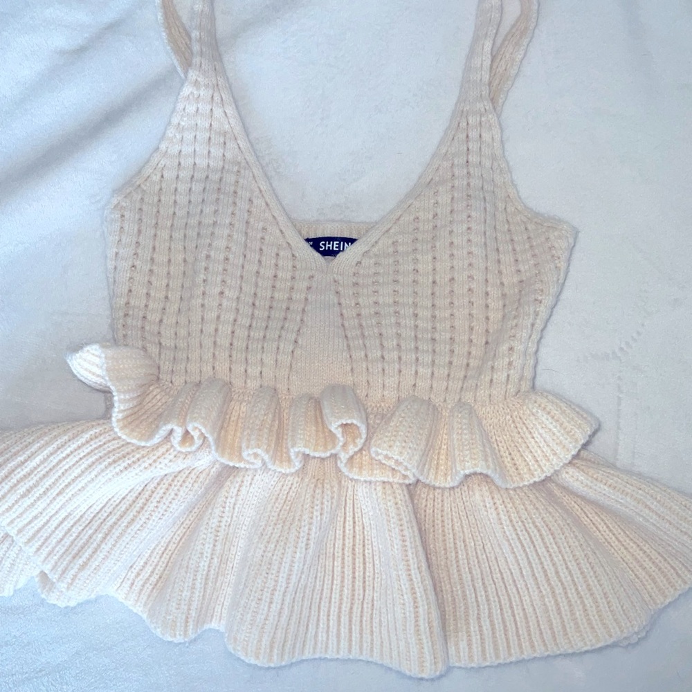 Knitted cream flared crop-top